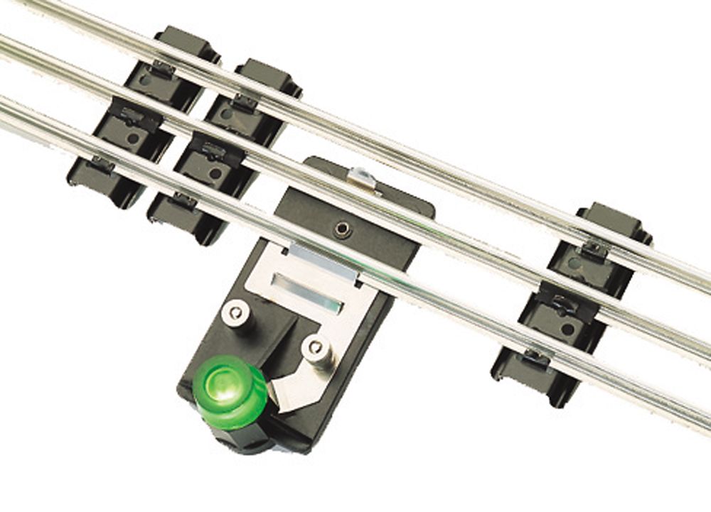 10-99021 LIGHTED TRACK LOCK-ON-O