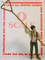 1409 MAN HOLDING UP ORDERS-O