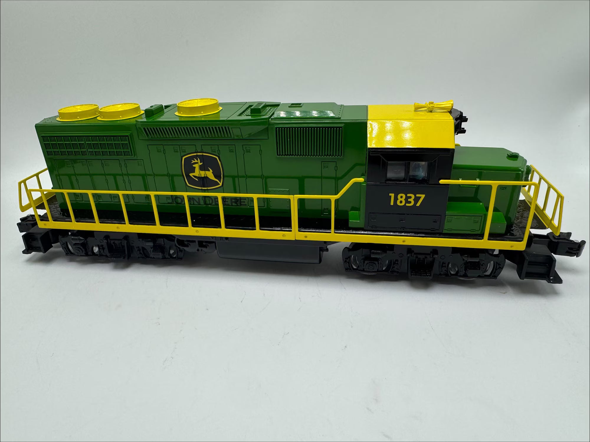 2123040 JOHN DEERE DIESEL FREIGHT TRAIN SET-O