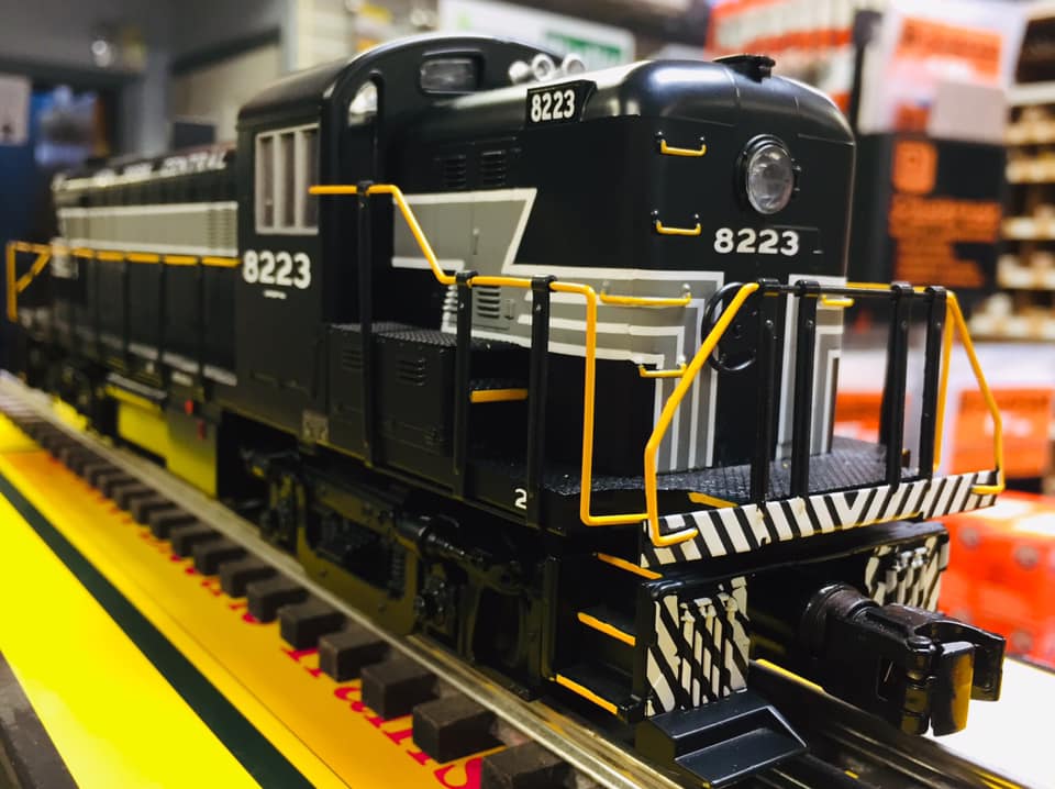 30-20689-1 NEW YORK CENTRAL ALCO RS3 #8223 "ADIRONDACK SCENIC RAILROAD"-O