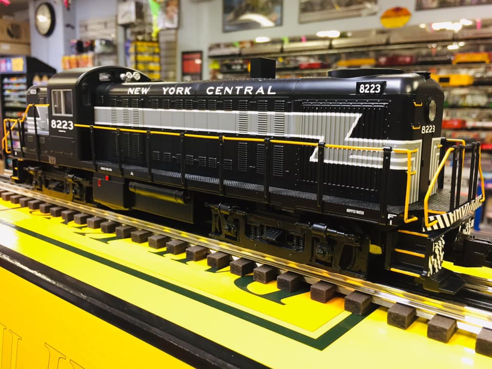 30-20689-1 NEW YORK CENTRAL ALCO RS3 #8223 "ADIRONDACK SCENIC RAILROAD"-O