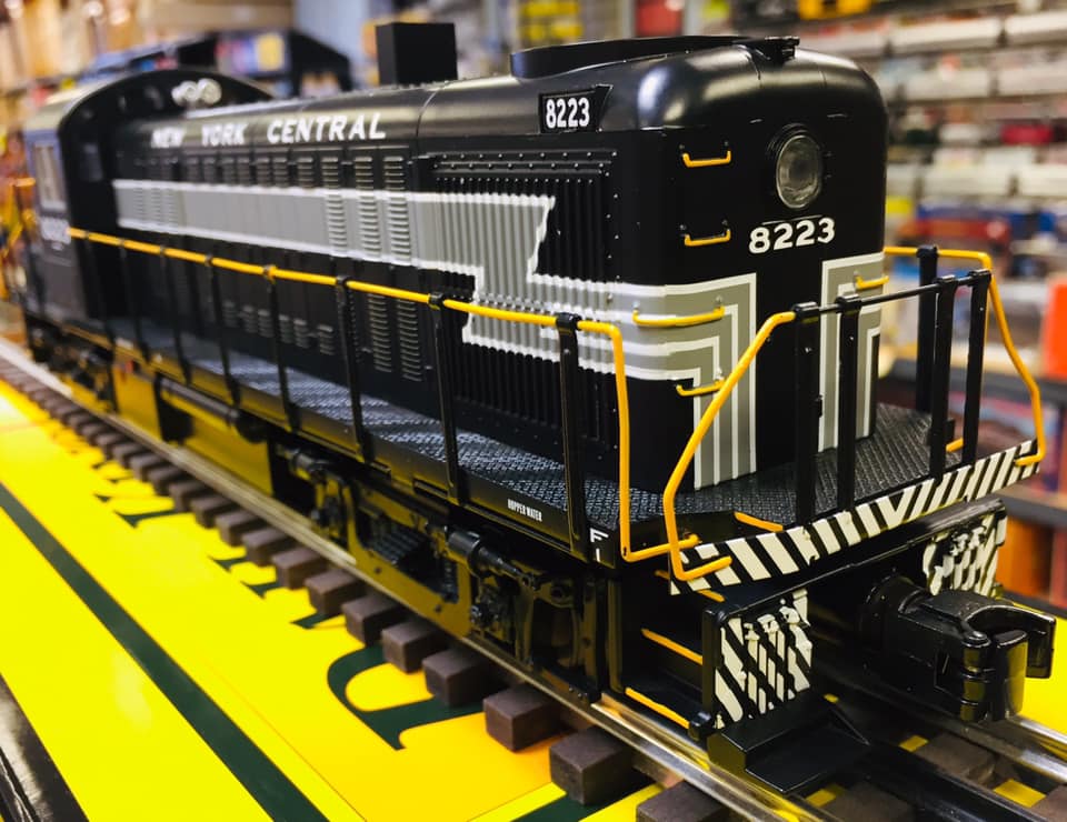 30-20689-1 NEW YORK CENTRAL ALCO RS3 #8223 "ADIRONDACK SCENIC RAILROAD"-O