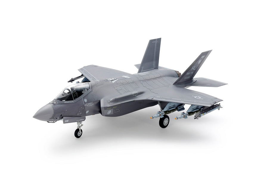 60792 LOCKHEED MARTIN F-35A LIGHTNING II-1:72 SCALE