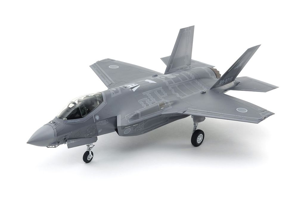 61124 F35A LIGHTNING II-1:48 SCALE