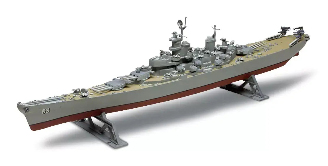 85-0301 USS MISSOURI "MIGHTY MO" BATTLESHIP-1:535 SCALE