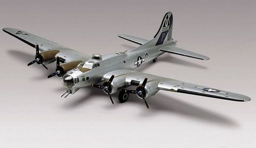 85-5600 B-17G FLYING FORTRESS-1:48 SCALE