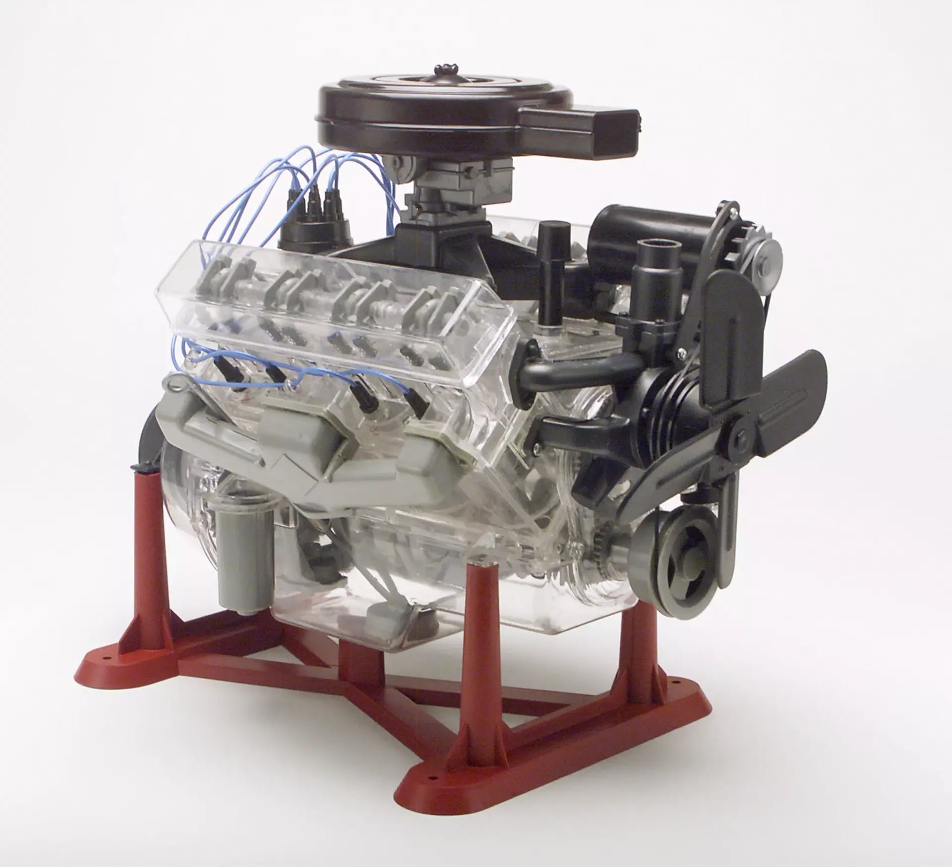 85-8883 VISIBLE V-8 ENGINE-1:4 SCALE