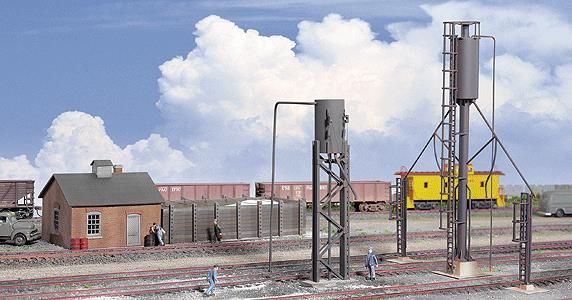 933-3813 SANDING TOWERS & HOUSE-N