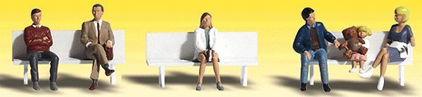 A2134 BUS STOP PEOPLE-N