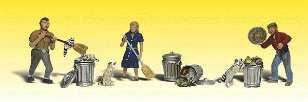 A2158 PEOPLE & PESKY RACCOONS-N