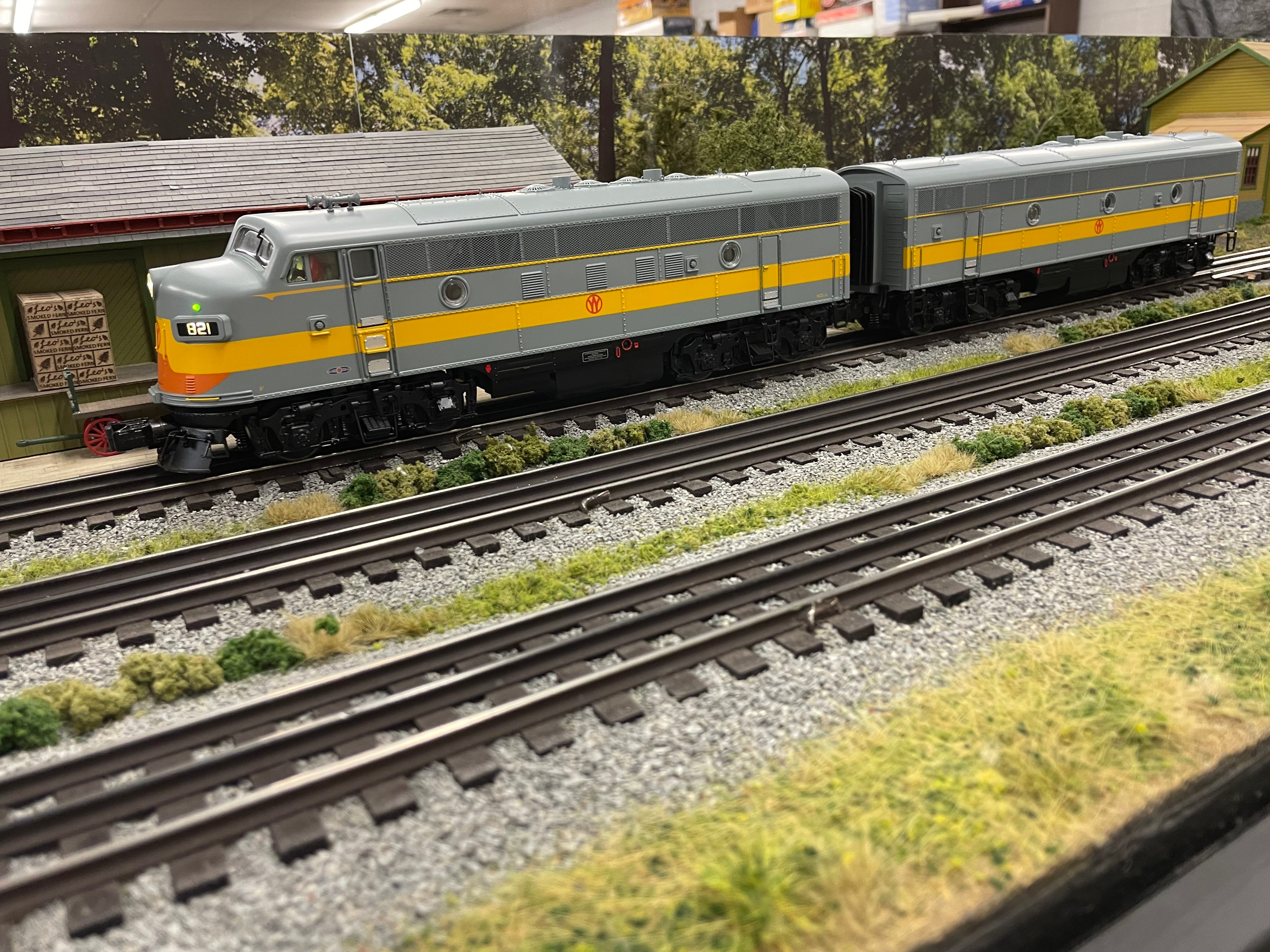 20-21610-1 NEW YORK ONTARIO & WESTERN #821 F3A-B SET-O