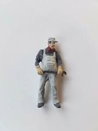 1585 ENGINEER WITH WRENCH #1-O