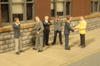 33162 BUSINESSMEN FIGURES-O