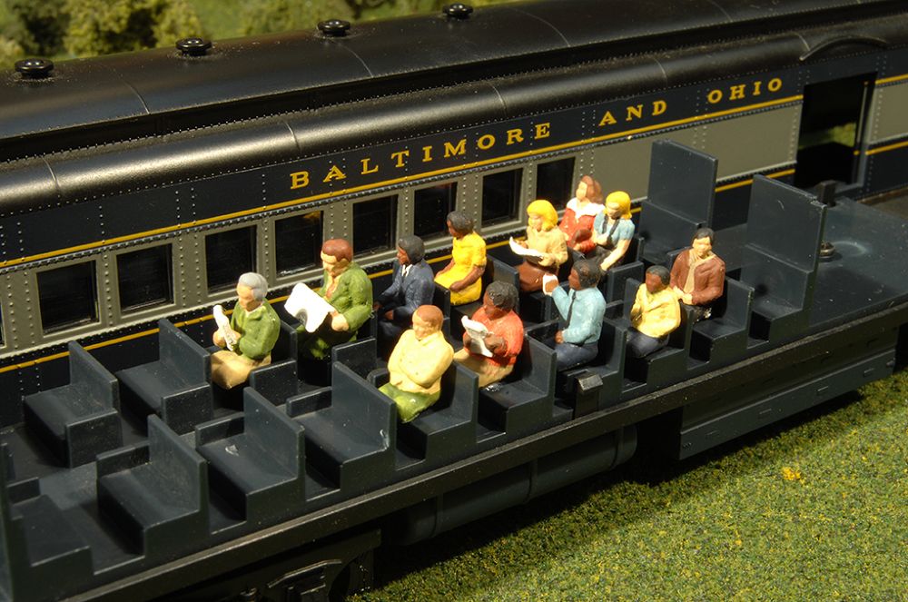 33165 SEATED PASSENGERS-O