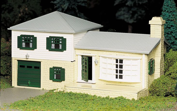 45607 SPLIT LEVEL HOUSE-O