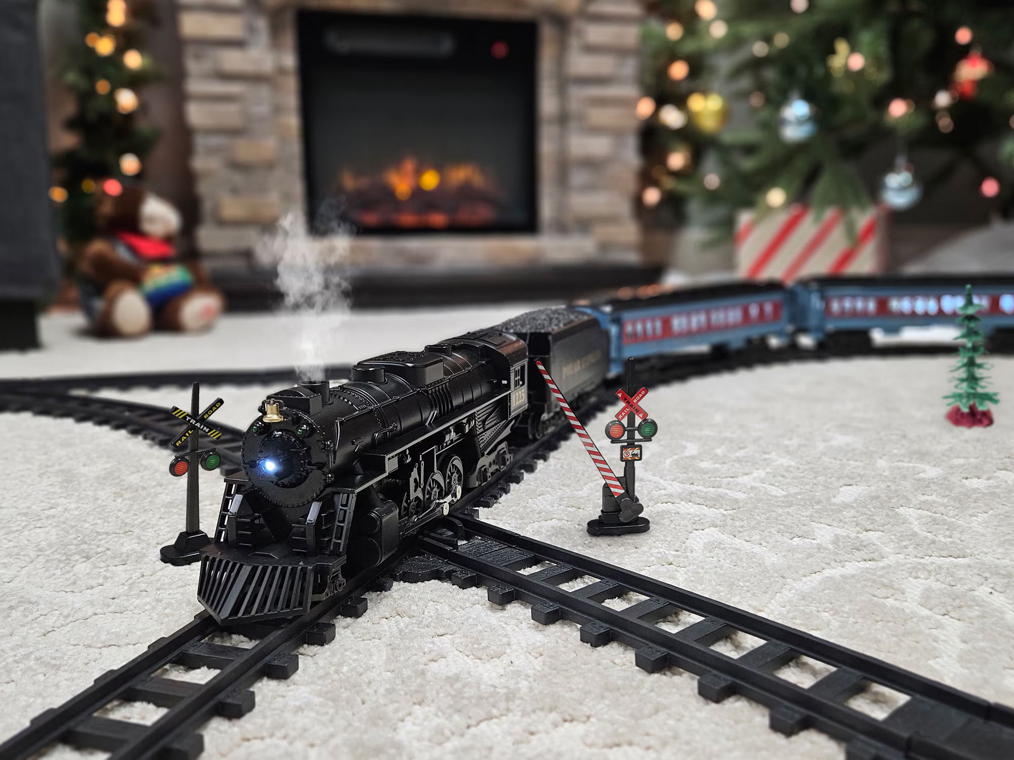 7-12133 POLAR EXPRESS BATTERY OPERATED O GAUGE TRAIN SET-O
