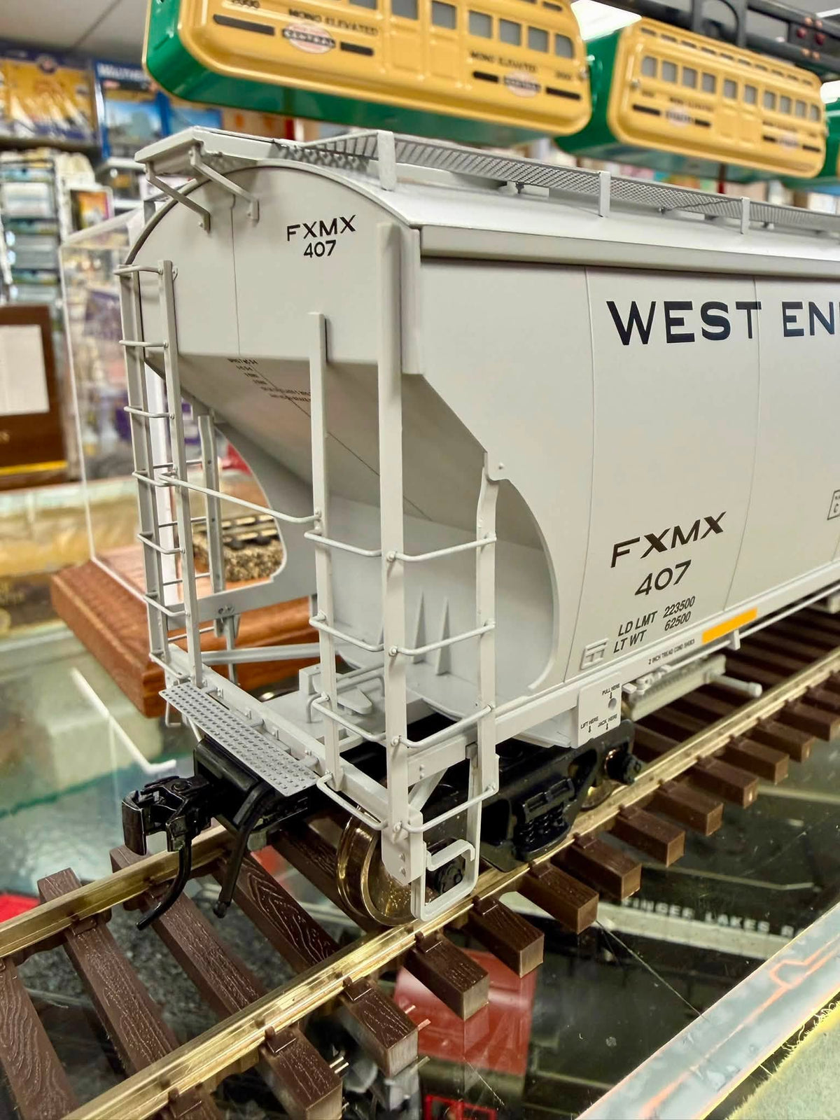 3002991S-1 WEST END BREWING COMPANY "SARANAC" TRINITY 5161 CU FT COVERED HOPPER #407 (2-RAIL)-O
