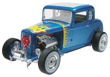 85-4228 '32 FORD 5-WINDOW COUP-1:25 SCALE