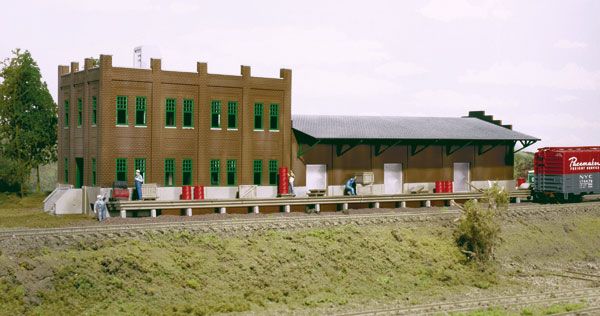 933-3009 WATER STREET FREIGHT TERMINAL-HO