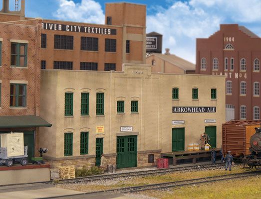 933-3193 ARROWHEAD ALE BACKGROUND BUILDING-HO