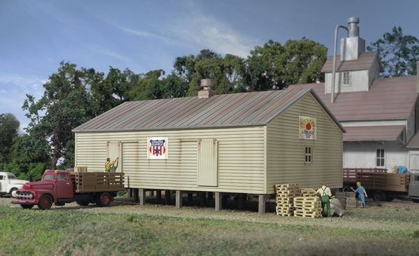 933-3230 CO-OP STORAGE SHED-N
