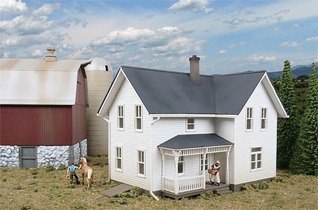 933-3333 LANCASTER FARMHOUSE-HO