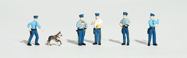 A1822 POLICEMEN-HO