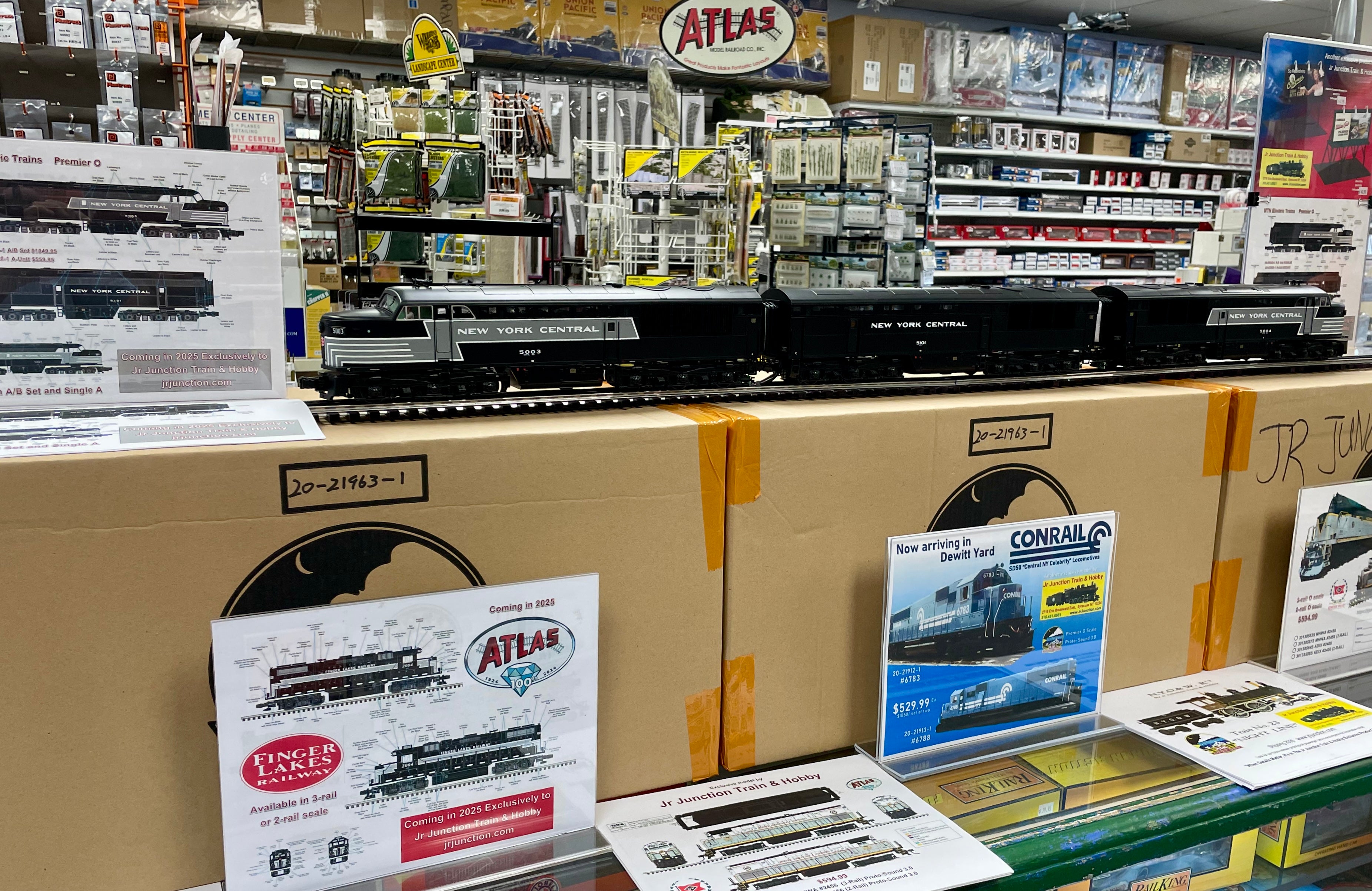 20-21963-1 NEW YORK CENTRAL FAIRBANKS MORSE ERIE BUILT SET #5003A/#5101B-O