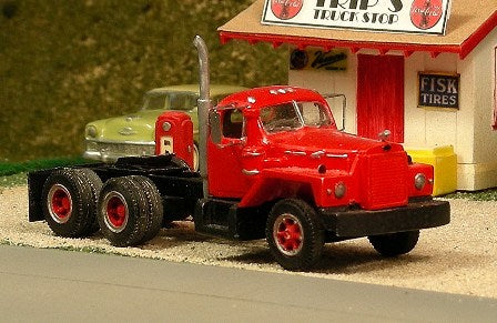 V-289 1955/66 MACK B-81 TANDEM AXLE TRACTOR KIT-HO